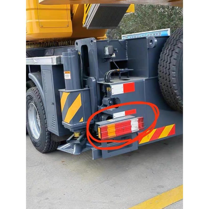 徐工吊车后尾灯 徐工吊车KCKD后尾灯KC25 KC40 KC55后尾灯倒车灯