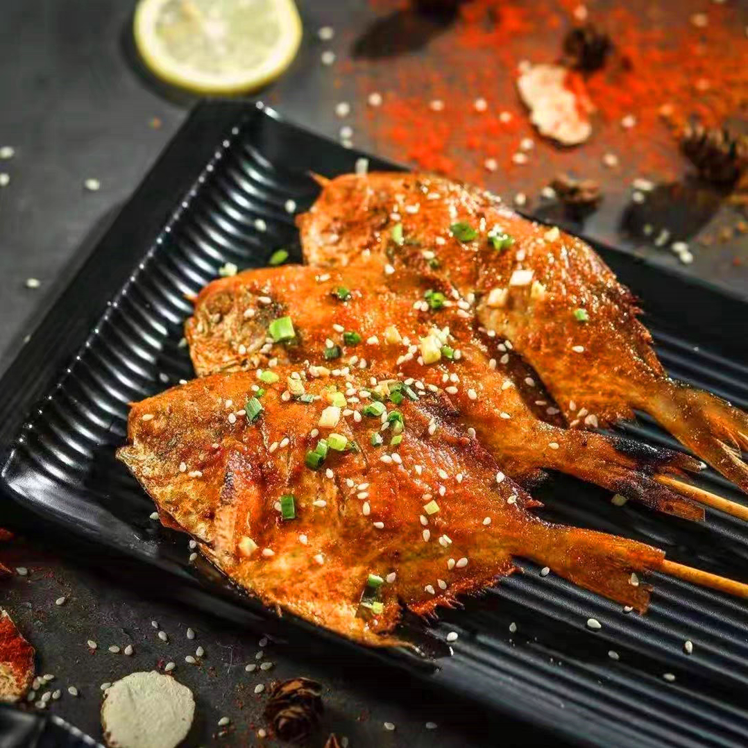 腌制调味鲳鱼串去内脏户外烧烤食材新鲜冷冻海鲜串半成品摆摊商用