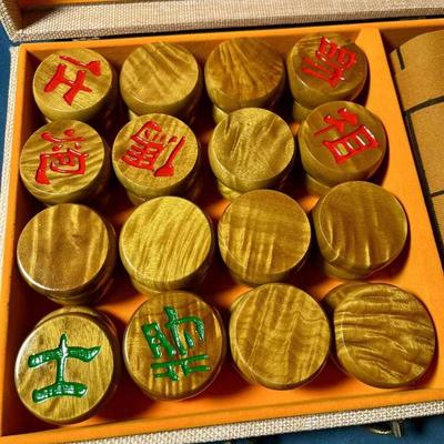 正宗金丝楠木小叶桢楠象棋实木水波纹中国棋休闲对弈棋送礼工艺品