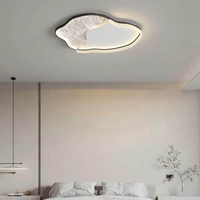 卧室灯后现代设计师新款护眼主卧室家用北欧创意LED吸顶灯月球灯