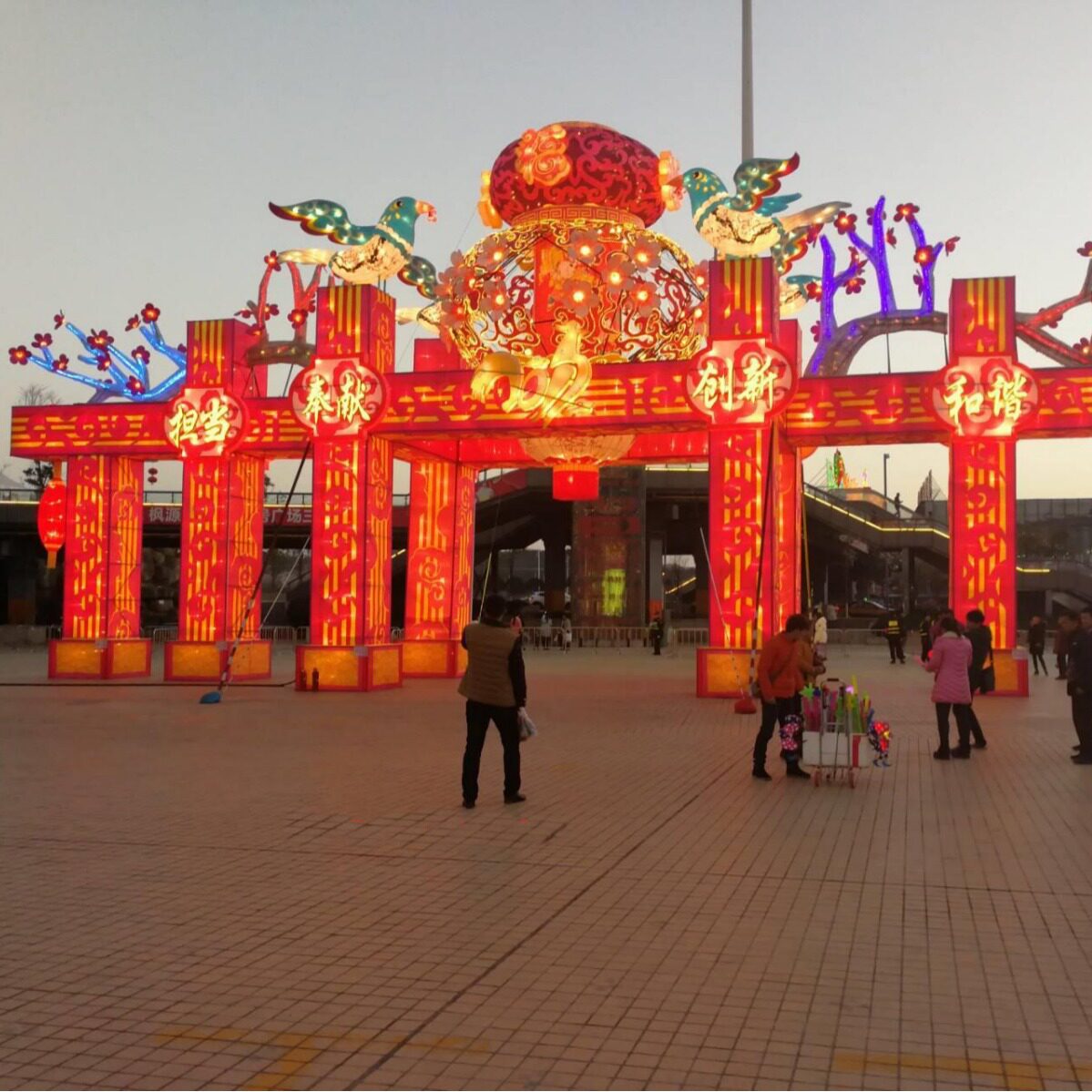 大型节日光雕彩灯工程承接