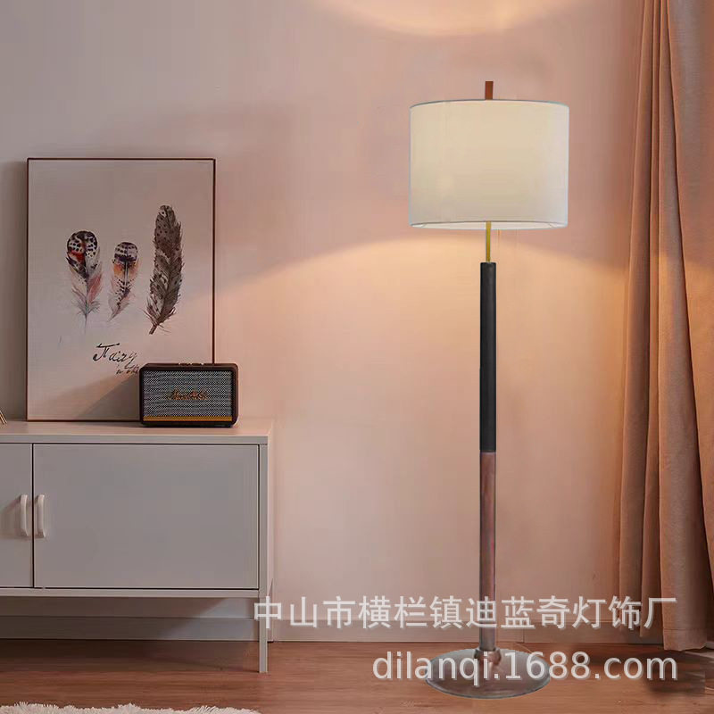 落地灯客厅中古奶油风氛围感卧室复古新中式酒店立式实木落地台灯