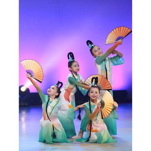 醉春风古典舞蹈服女扇子演出服中国舞儿童表演飘逸中国风秧歌成人