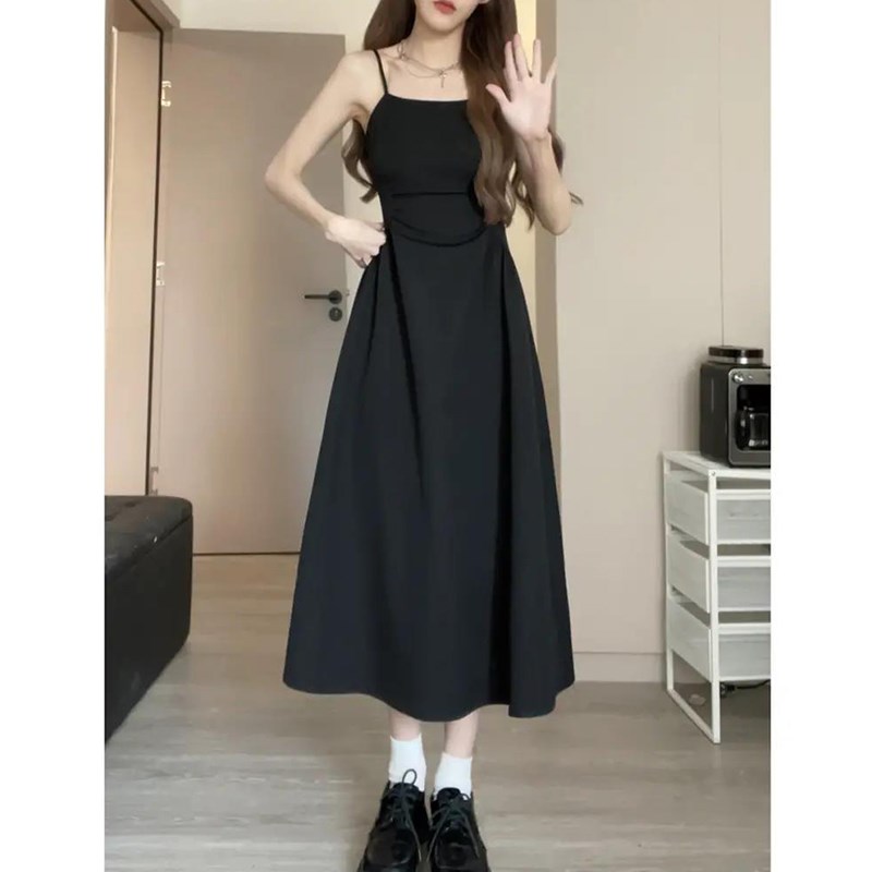 速发小个黑吊带抹胸连衣裙夏季收腰a字小子裙茶歇法式赫本风长裙