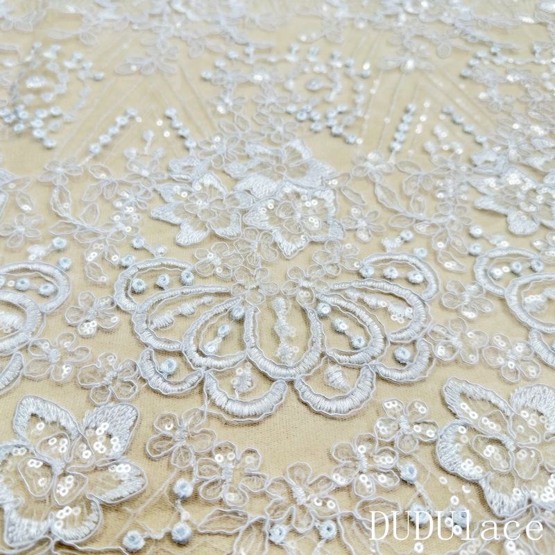 网纱股线刺绣立体盘花亮片蕾丝布料骨线绣花旗袍漂白婚纱服装面料