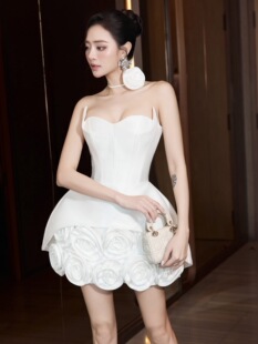 越南正品代购Moulinrose抹胸鱼骨花朵连衣裙高端设计感名媛礼服