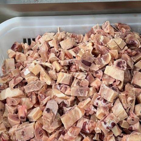 W大型猪蹄切块机流水线加工 卤猪蹄切块机器中央厨房肉类带骨切半,清洗/食品/商业设备,肉制品加工设备,淘宝优惠券,粉丝福利购,淘宝优惠卷