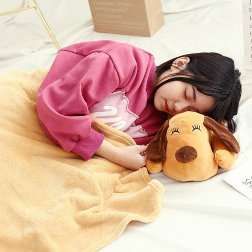卡通狗狗抱枕被子两用靠垫汽车办公室珊瑚绒空调午休毯子午睡枕头