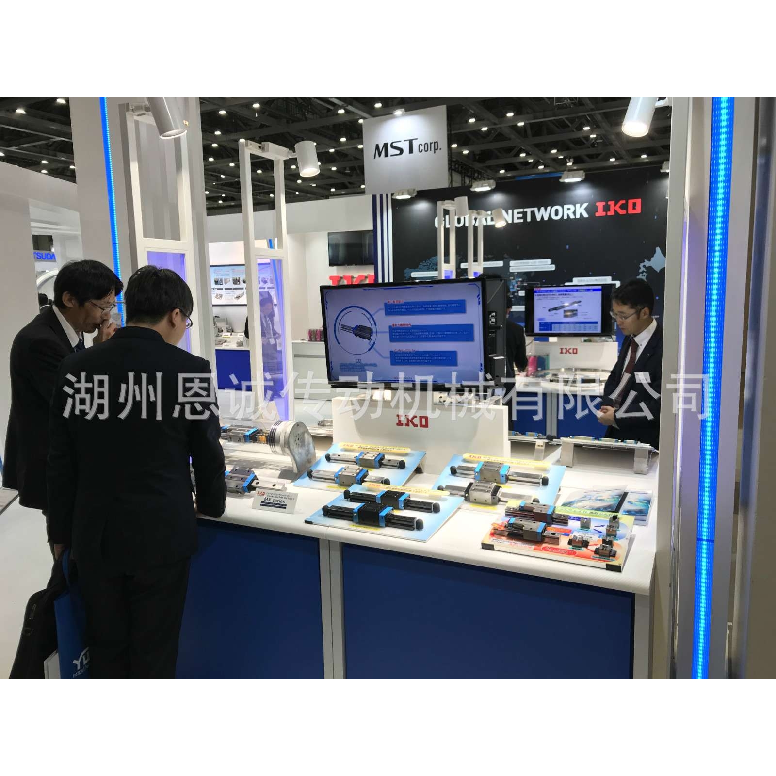 IKO直线导轨 IKO滑块LWLF4 LWLF6 LWLF4C1R30T0H LWLFC6C1R30T0H