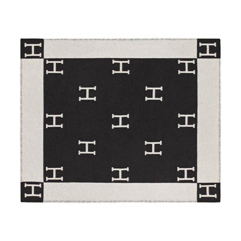 毛毯针织H字母羊毛毯子H毯子沙发毯飞机毛毯梭织披肩毯子轻奢毛毯