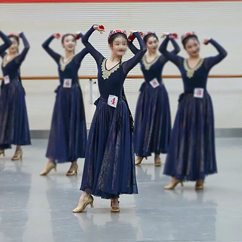 速发新疆维族舞蹈演场服考级练习服装维吾尔族舞成台人开出舞大摆