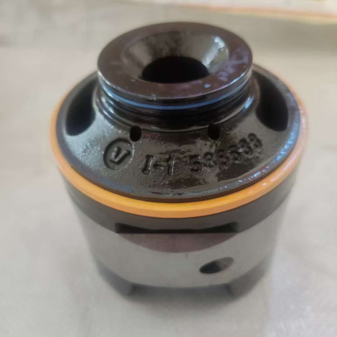 威格士柱塞泵PVQ13-A2R-SE1S-20-C14-12型号液压油泵。维修油缸泵