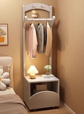 现代简11303约风实木卧室户型落地带抽屉头小柜床挂衣架一家体用