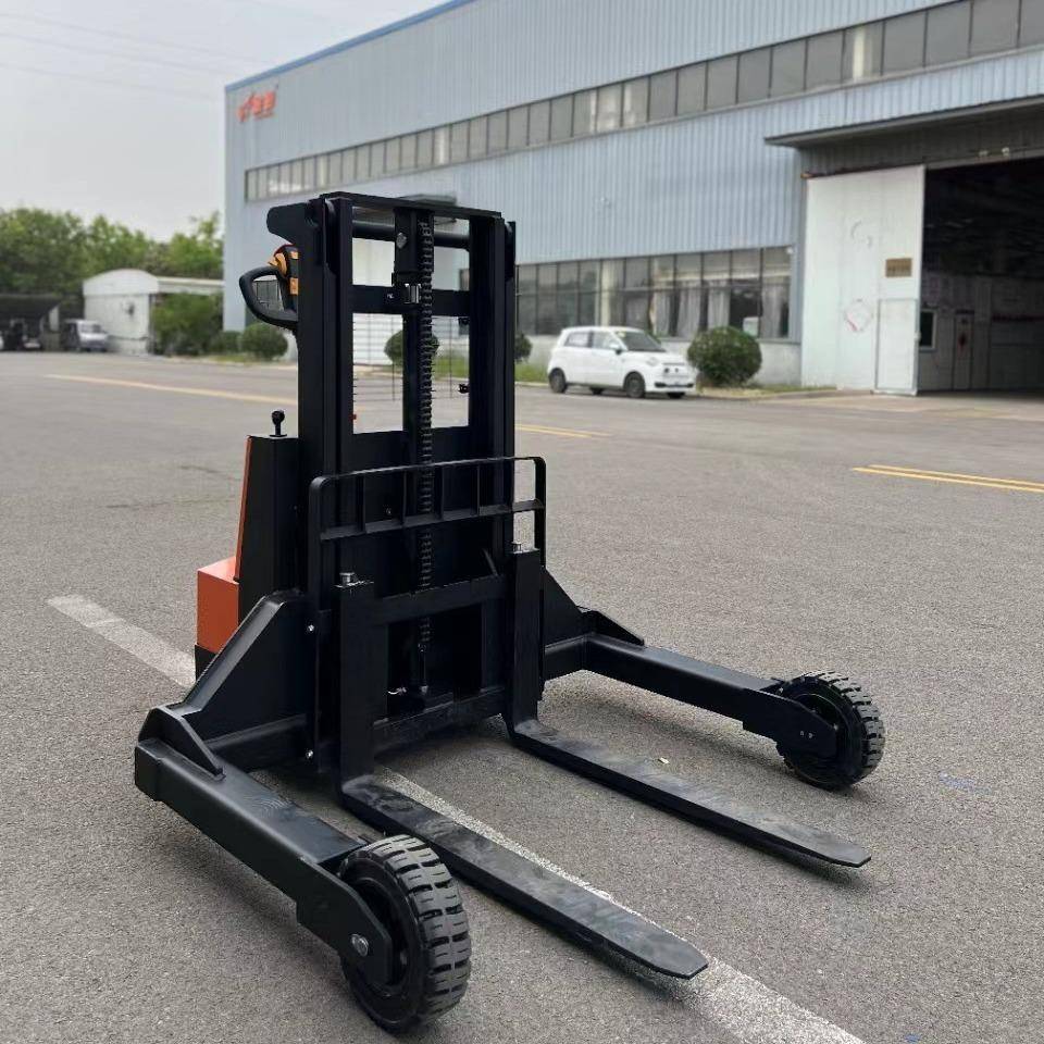 SZhYoular牌CDD51QAATB1.5吨步全电动行越野款堆高车电动叉车橡胶