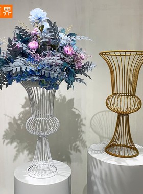 百界农村婚庆道具装饰白色桌花器婚礼现场布置铁艺白色路引插花