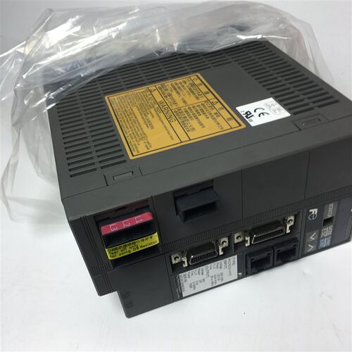 富士伺服驱动器RYC751C3VVT2(50W/101W/201W/401W)RYC751D3VVT2