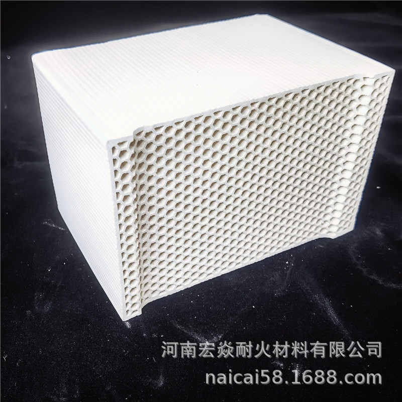 宏焱耐材大孔防堵耐火蜂窝体