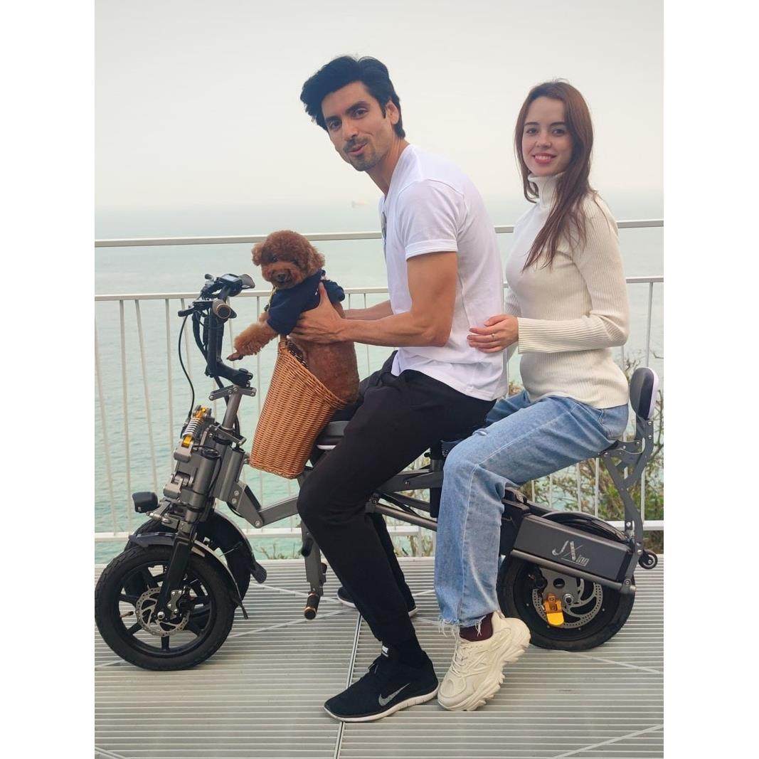 简行倒三轮老年人代步一秒折叠女士接送孩子亲子不倒翁电动自行车