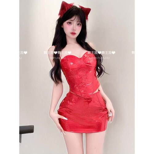 酒吧DS演出服新款女DJ爵士舞台chic性感辣妹红色吊带短裙时尚套装