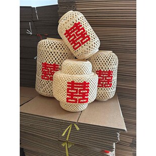 新中式婚纱摄影喜嫁风拍摄道具藤编镂空灯笼红背景装饰竹编灯笼