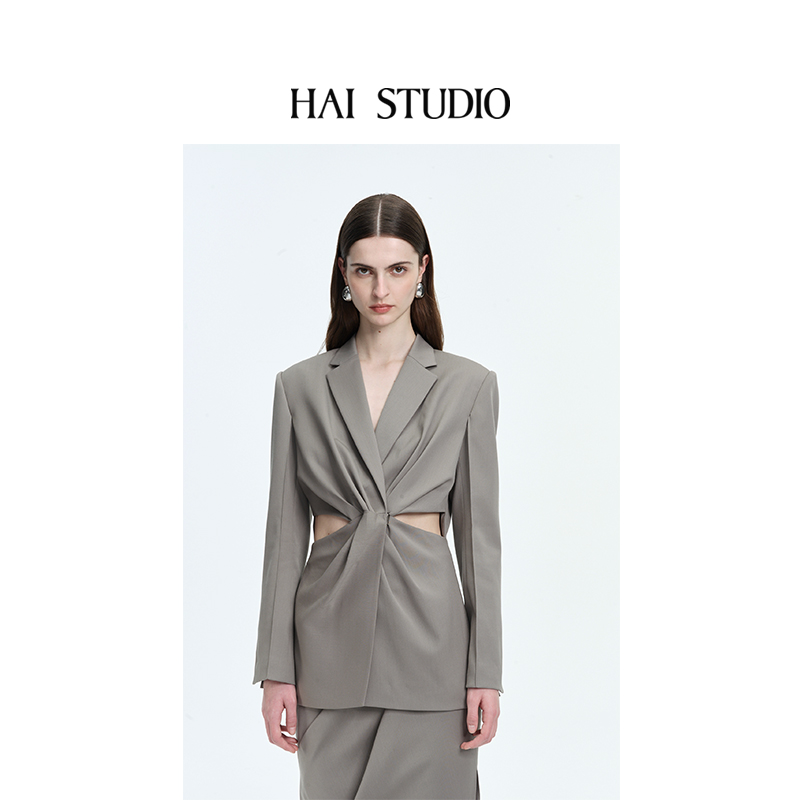 秋冬女士橄榄绿镂空腰立裁西装