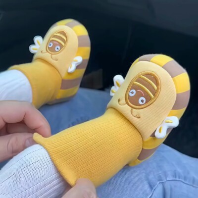 婴儿鞋子小月龄袜鞋初生宝宝步前