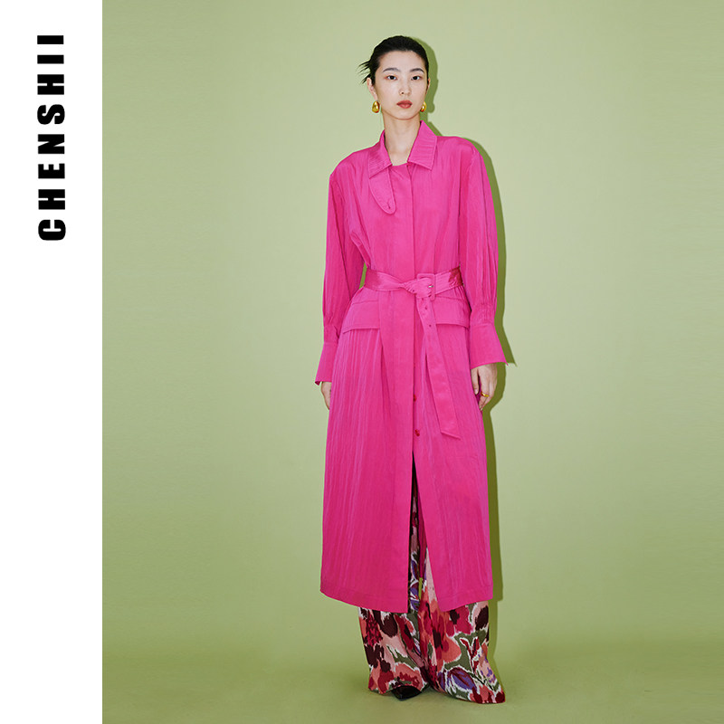CHENSHII官方 2026春夏新款时尚优雅方领皱感中长款风衣外套女