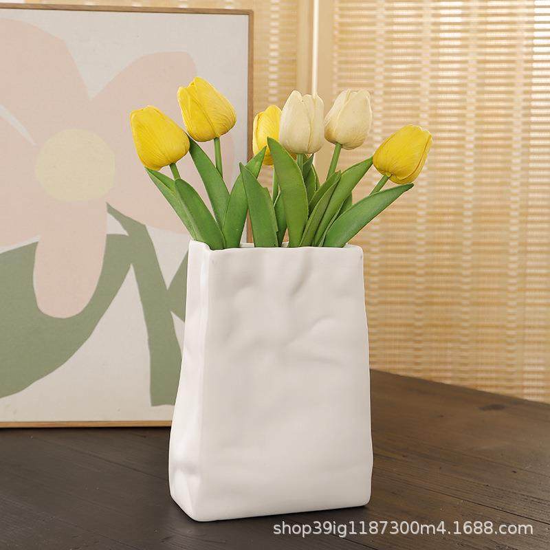 北欧褶皱纸袋陶瓷白色花瓶现代轻奢干花鲜花客厅装饰插花摆件,鲜花速递/花卉仿真/绿植园艺,割草机/草坪机,淘宝优惠券,粉丝福利购,淘宝优惠卷