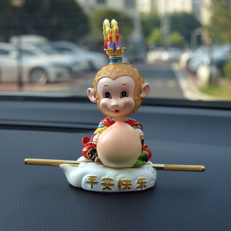 摇头齐天大圣孙悟空汽车摆件车内饰品男士车上中控台车载装饰用品