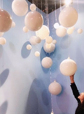 店铺装饰吊饰白色塑料吊球挂球展厅橱窗挂饰商场装饰道具大圣诞球