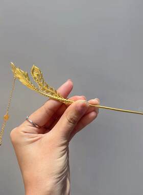 黄金色古法龙凤尾流苏发簪古典气质设计款发钗新中式簪子婚嫁发饰