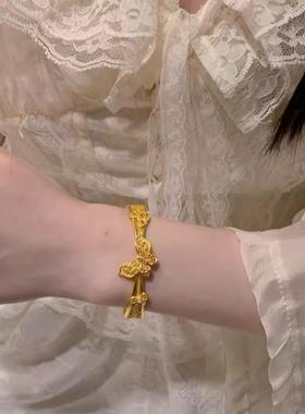 黄金色手镯梦幻蝴蝶复古锆石镯子小众设计感初恋新款送礼百搭手饰