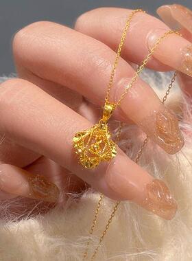 时尚幸运草黄金色项链金色挂件新款复古显气质氛围感简约小众设计