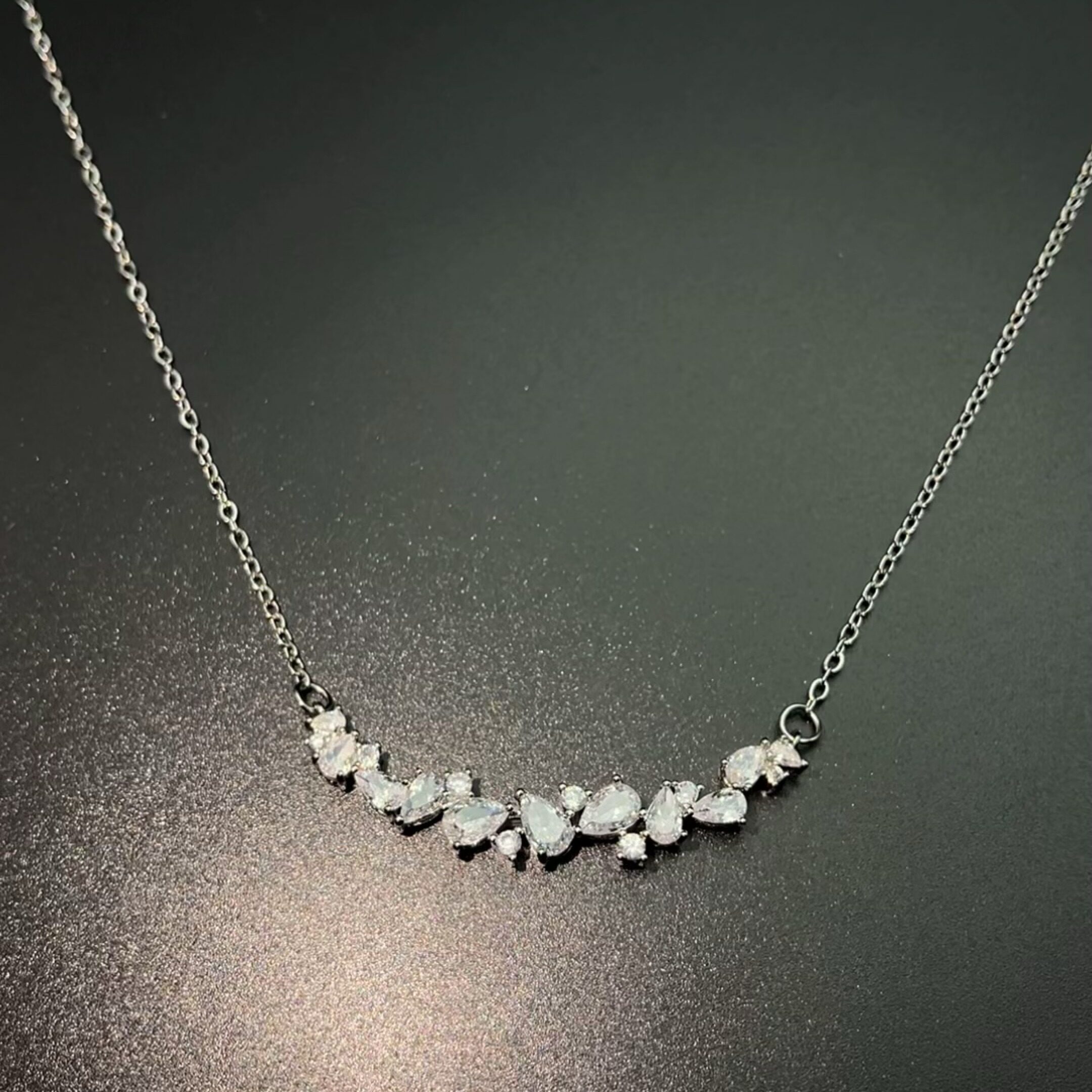 Vintage古着 Zircon wisteria flower项链 - 实物图