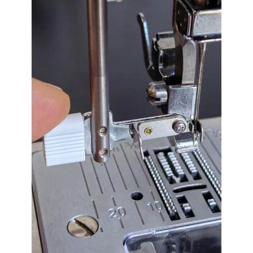 胜家缝纫机配件大全穿线器适合4423 4432 5523 6335 9100 3323