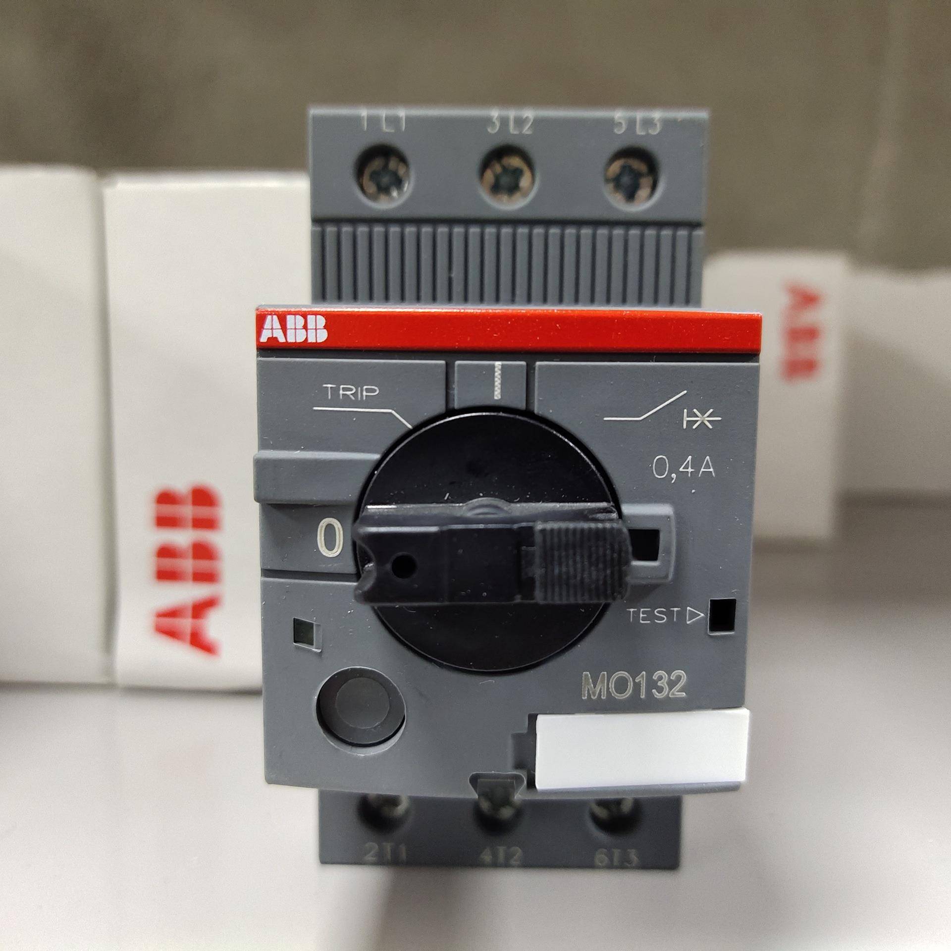 原装ABB插拔式中间继电器CR-M230AC4L特卖款