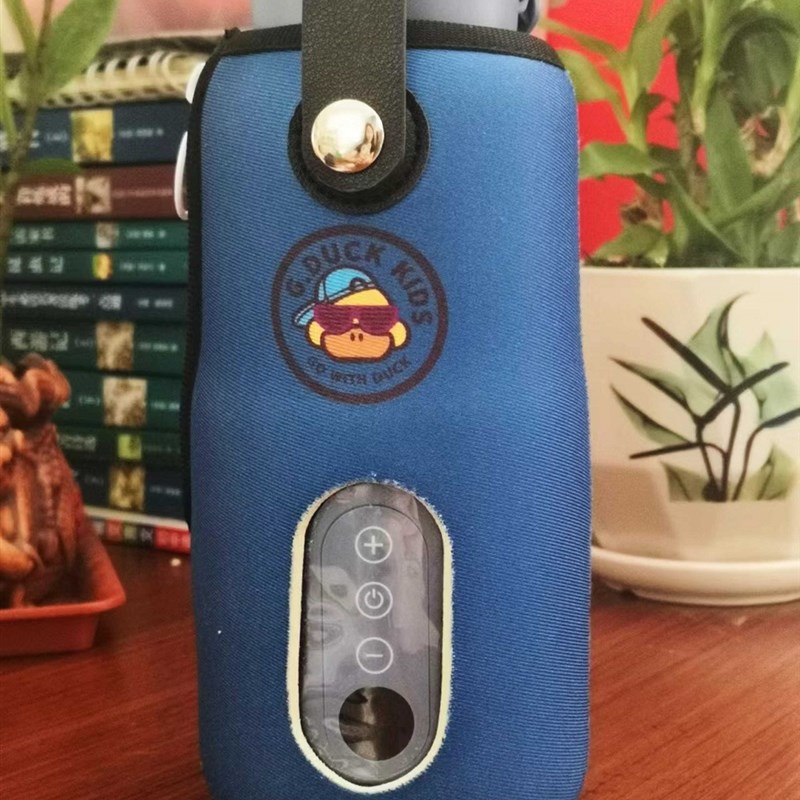 现货婴儿恒温杯水水壶杯套带背带袋子款斜挎挂绳带手提可背通用保