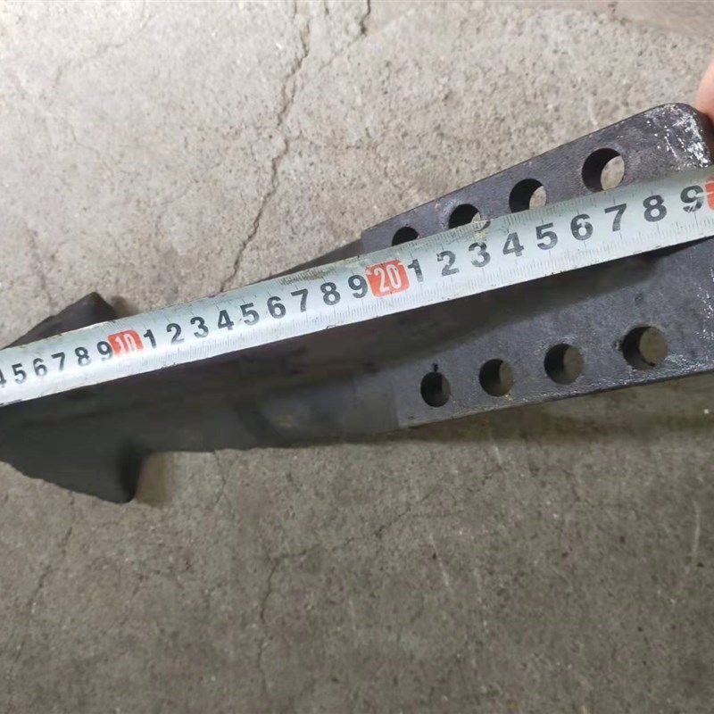 旋耕机中间犁头小犁尖开沟犁拖拉机配件福田连云港豪丰犁头小犁铧