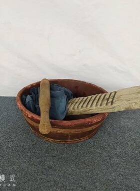 民俗老物件怀旧农村古代老式洗衣盆工具搓衣板木盆棒槌道具摆件