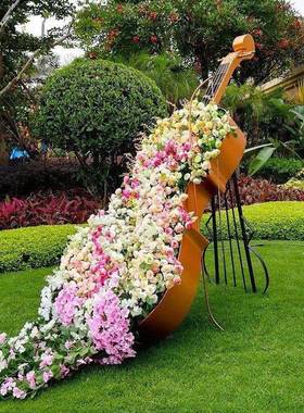 户外园林景观花园草坪大提琴雕塑花艺装饰摆件创意景区商业美陈