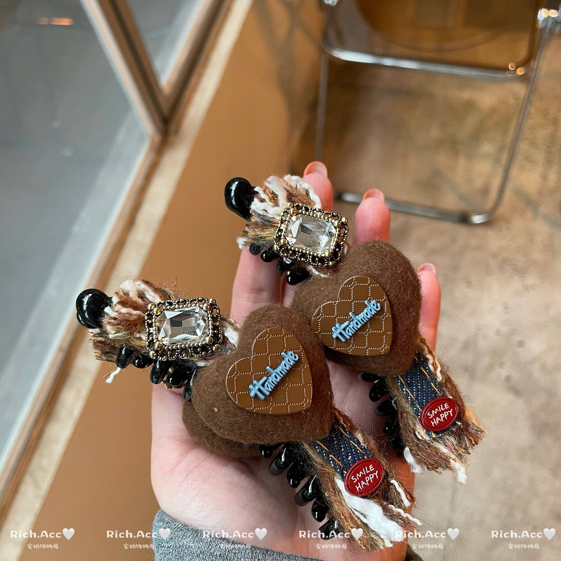 【实拍】美拉德秋冬咖色爱心毛线闪钻香蕉夹气质精致少女盘发发夹