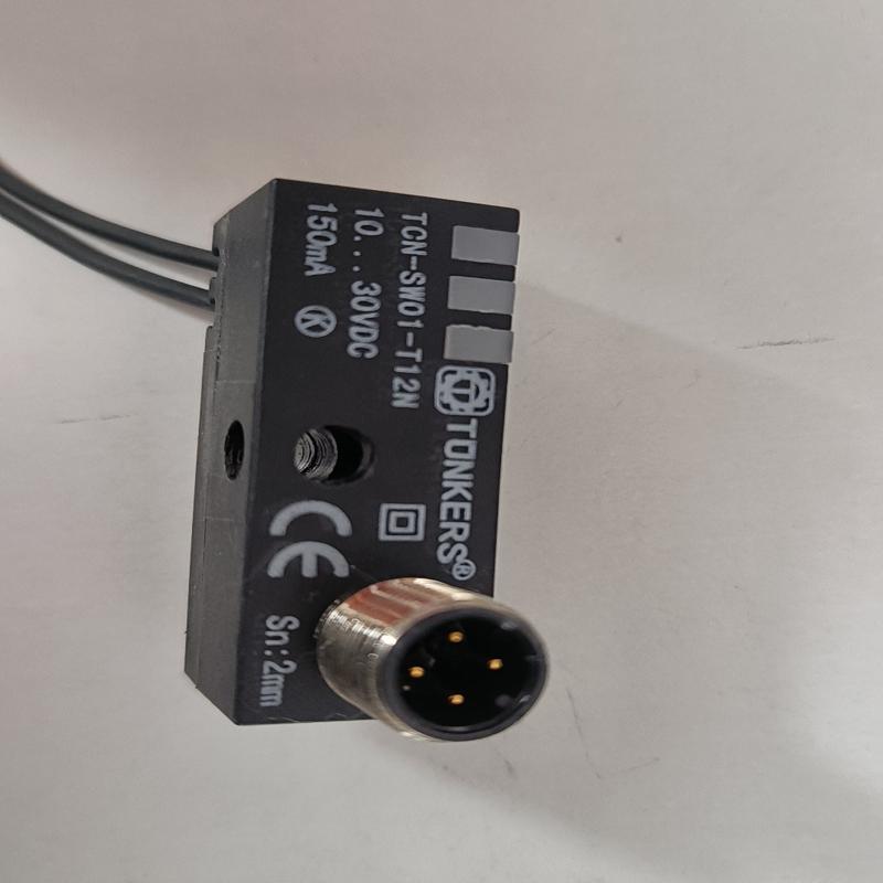 议价德科斯TUNKERS气缸传感器TCN-SW01-T12N