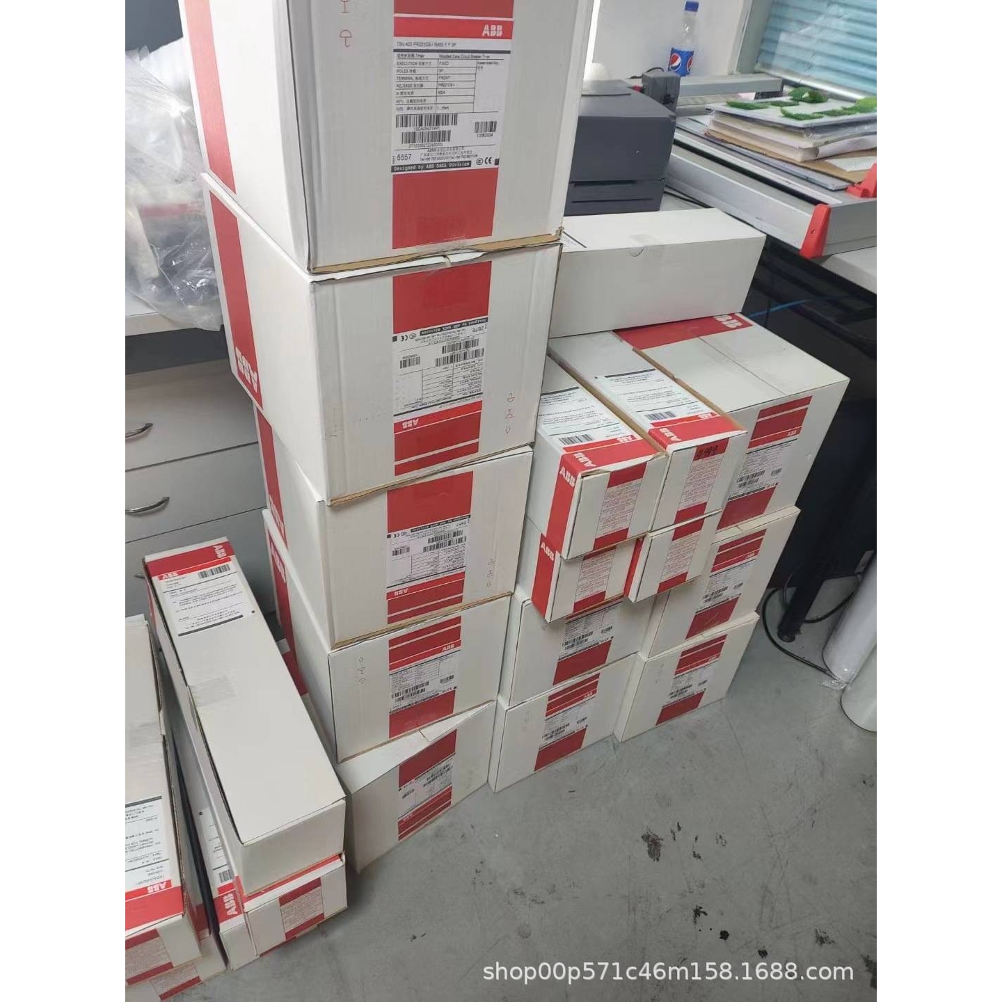 ABB 塑壳断路器 A0C100 TMF100/1000 FF 3P A1A125 TMF15/400 FF