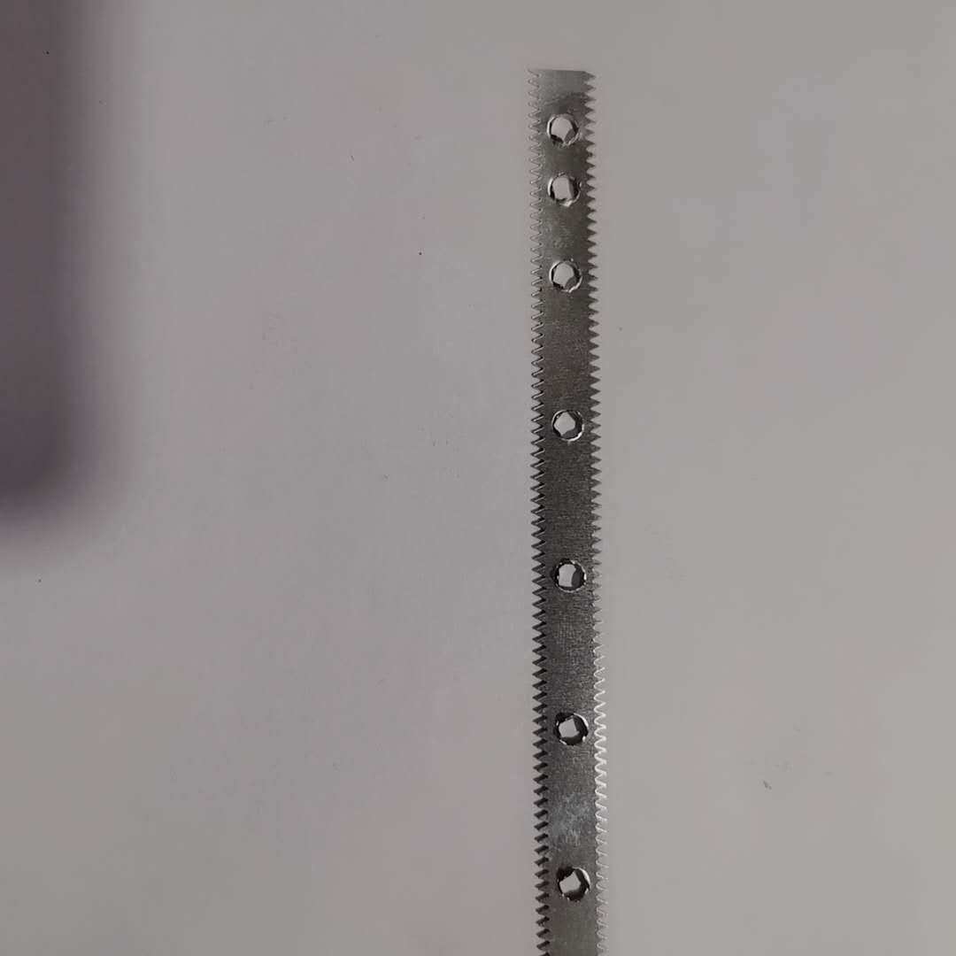 不锈钢锯条普通齿家用保鲜膜铝箔彩盒锯齿条切割器不锈钢双面齿