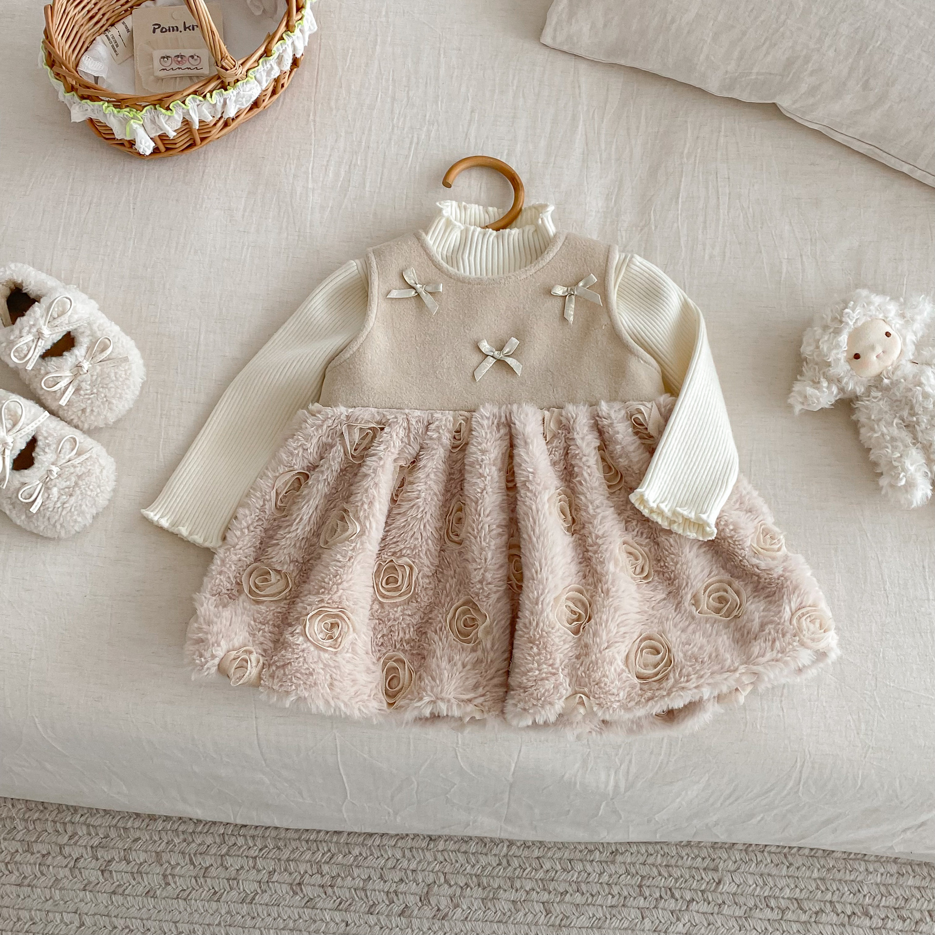 女童秋冬季加绒背心裙针织衫套装