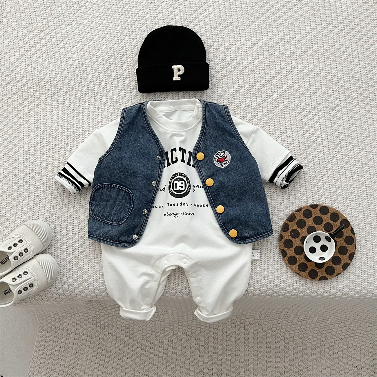 婴儿春秋季新款套装男宝宝纯棉潮韩版连体衣牛仔马甲两件套爬爬服
