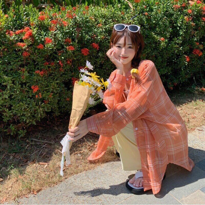 现货速发格子夏薄款长款防晒衫设计感衬衣外套复古港味开衫上衣