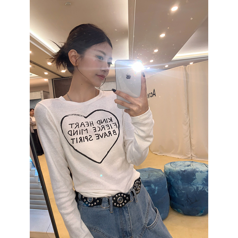 心动T恤女甜美长袖爱心
