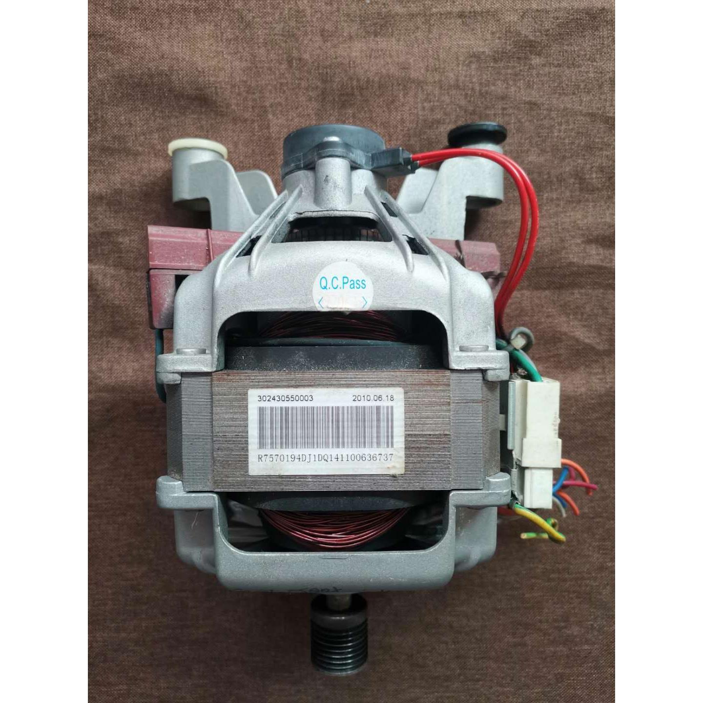 适用小天鹅滚筒XQG55-1006E/1016ESL/1026ES洗衣机电机UMT3904.01