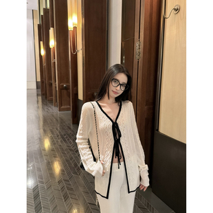 吴太甜 菱形镂空绞花羊毛针织衫女早秋纯欲修身收腰气质长袖上衣